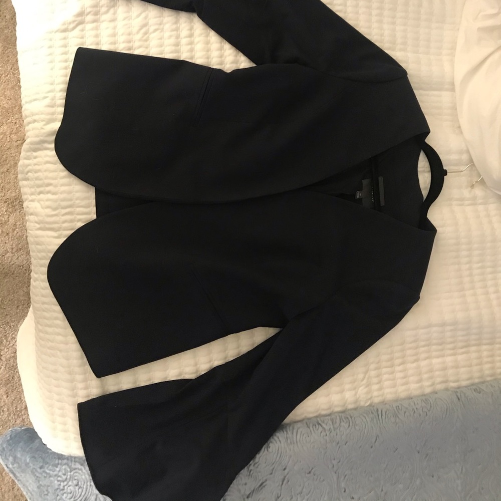 Limited bell-sleeves jacket!